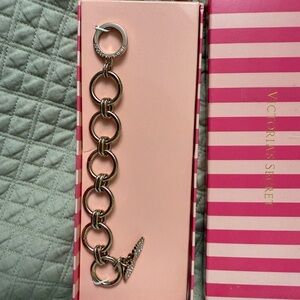 Victoria's Secret Angel 🪽 Wings Bracelet